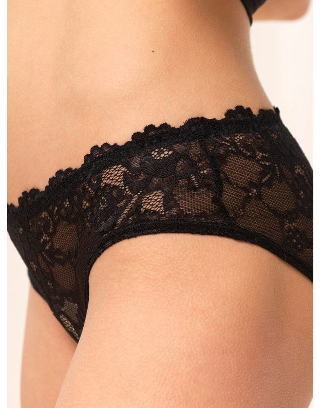 Triumph XS didžio juodos spalvos kelnaitės iš nėrinių Tempting Lace Hipster 2