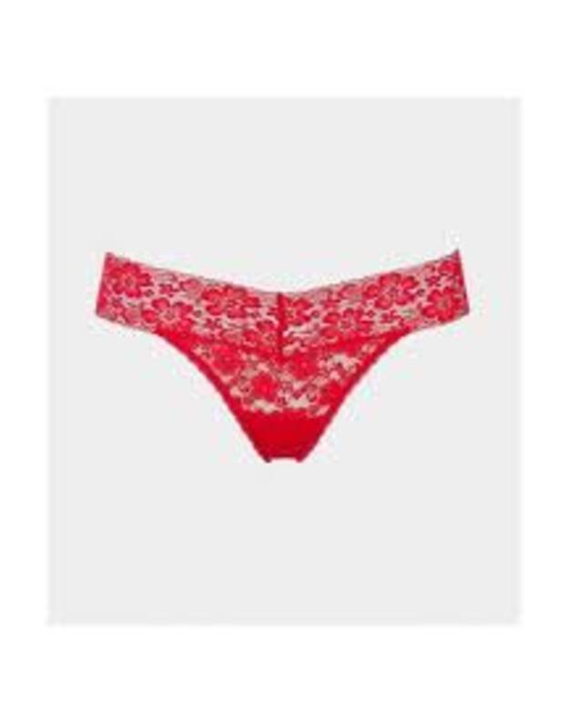 Triumph raudonos spalvos M dydžio stringai Brief Lace String