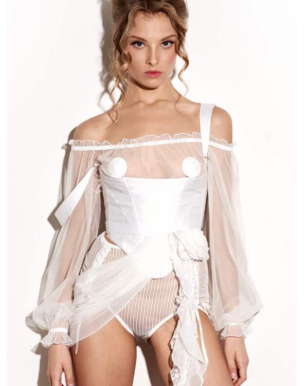 Baed stories baltas seksualus komplektas Pearl