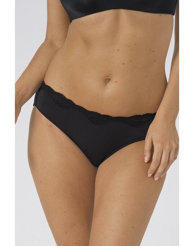 Triumph juodos spalvos XS dydžio kelnaitės Touch Of Modal Tai