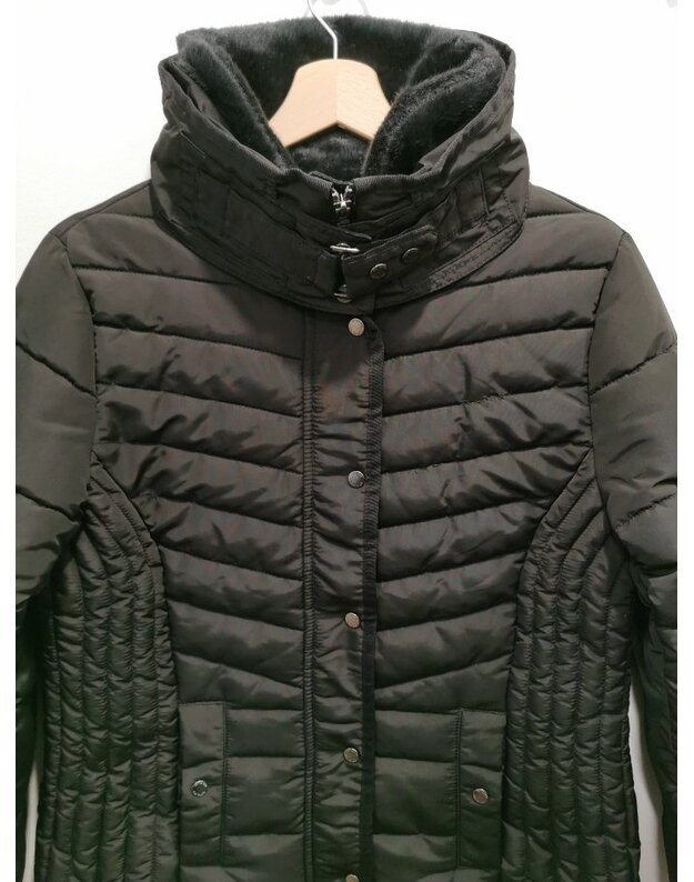Tom Tailor L(40) dydžio juodos spalvos šilta moteriška striukė žiemai Tom Tailor 14482