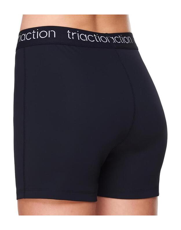 Triumph S dydžio moteriški juodos  spalvos laisvalaikio  šortai Triaction Cardio Panty Shorty 